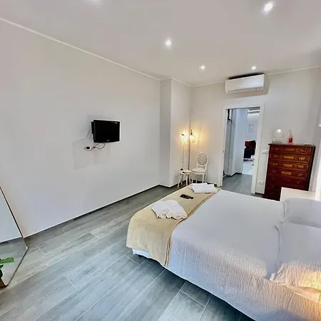 Lussuoso 130 Mq Zona Cipro Apartment
