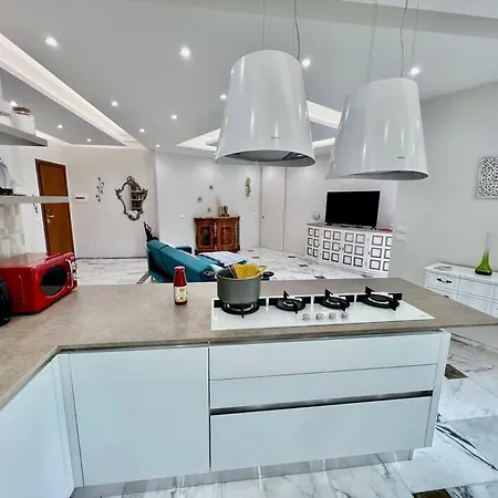 Lussuoso 130 Mq Zona Cipro Roma