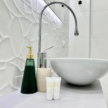 Apartment Lussuoso 130 Mq Zona Cipro *