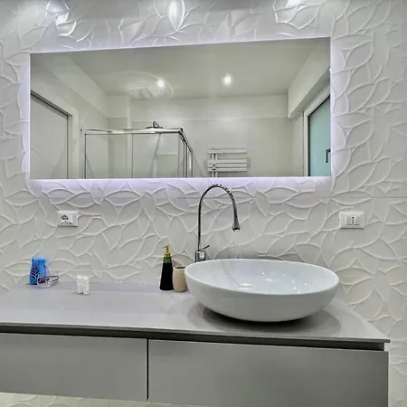 Apartment Lussuoso 130 Mq Zona Cipro *