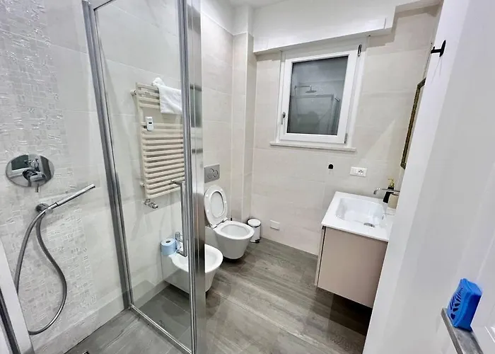 Lussuoso 130 Mq Zona Cipro Apartmán
